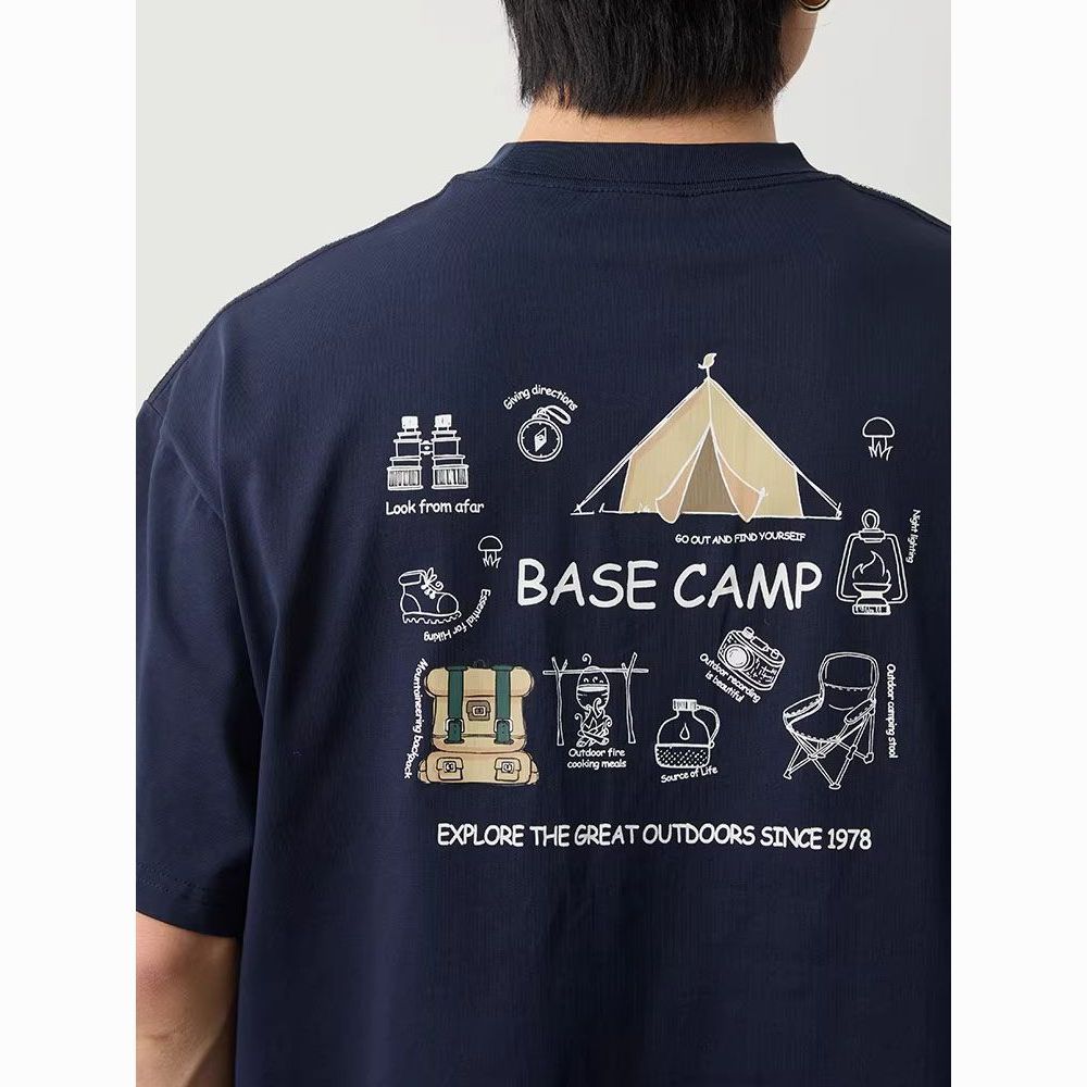 Outdoor Camping Shop - Koszulka Unisex z Nadrukiem Base Camp