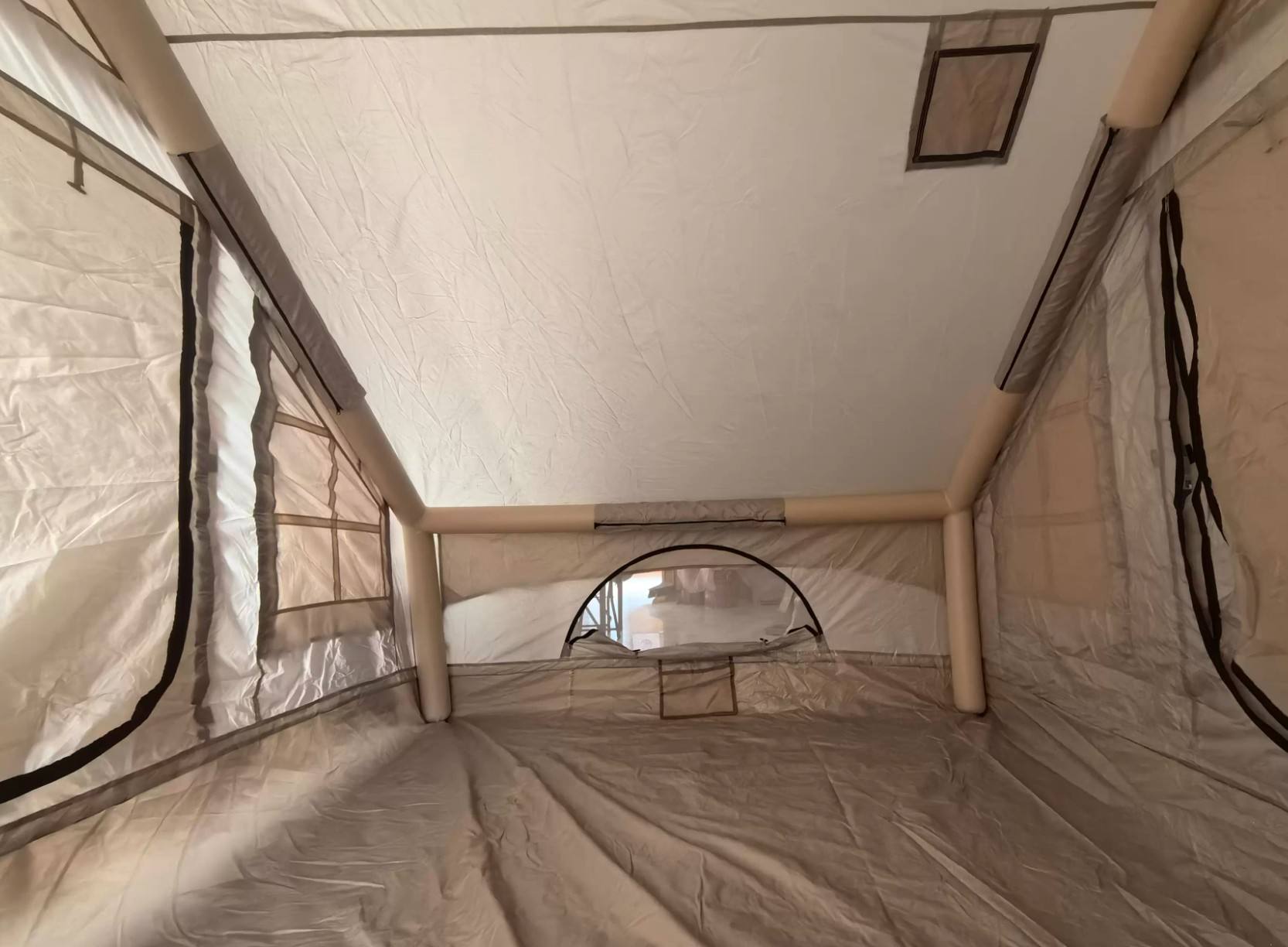 Namiot dmuchany z oddychająceg – Outdoor Camping Direct recenzja i cena